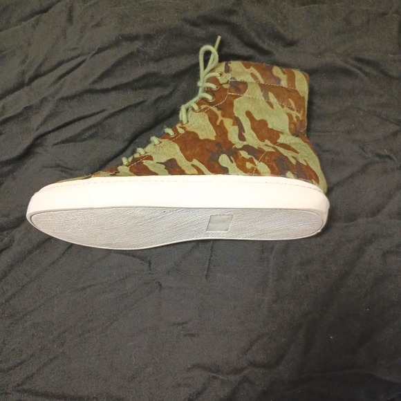 Jeffrey Campbell Flavia Camo Print Leather High Tops, Blogger Favorite! Sold Out - Picture 13 of 15